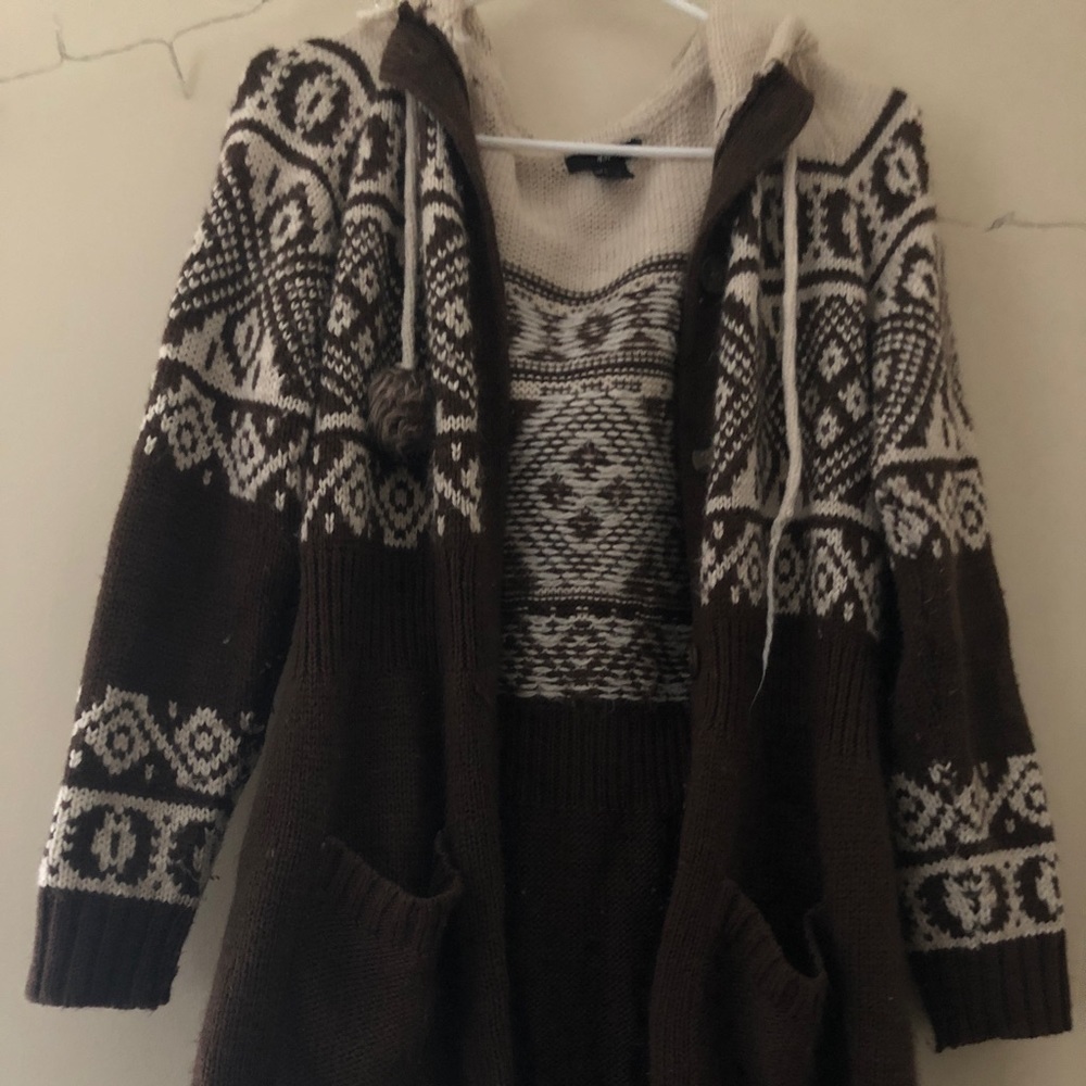 Long H&M cardigan. Size L Perfect for winter & fall.